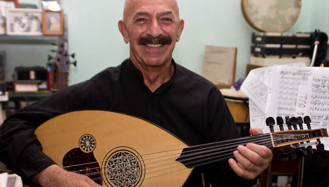 Joe Zeytoonian with his oud